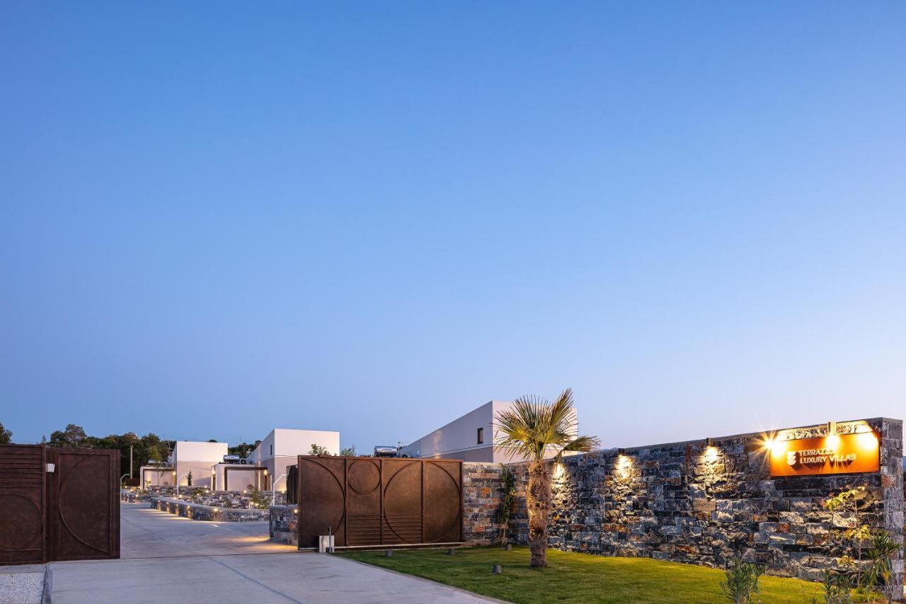 Terrazzo Luxury Villas Pigianos Kampos  Extérieur photo